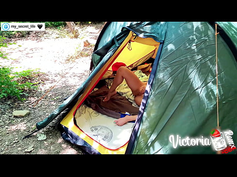 ❤️ Nakuha sa camera Madamdaming haltak off Stranger in a tent ️❌ dekalidad na porn sa tl.mailkassa.ru ❌️